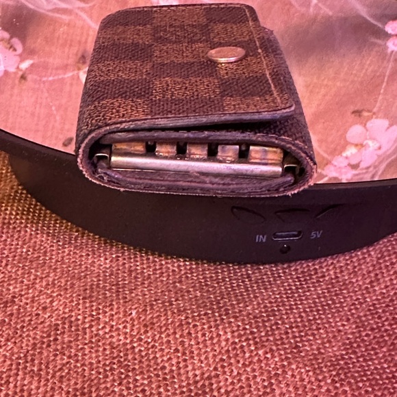 Louis Vuitton Damier Ebene 4 Key Cles / Wallet - Picture 4 of 11